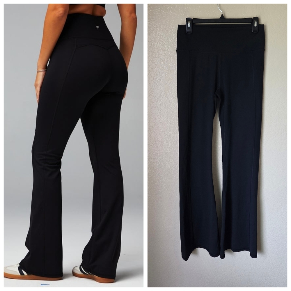 NWT Fabletics Oasis High Waisted Kick Flare Size Large Black